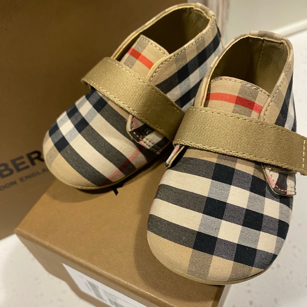 Burberry Pre walkers